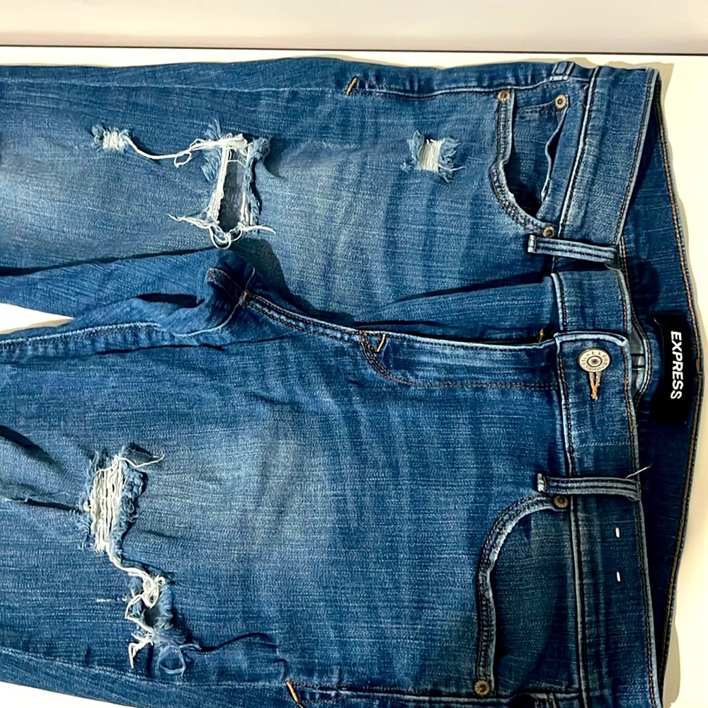 Express cropped destroyed denim